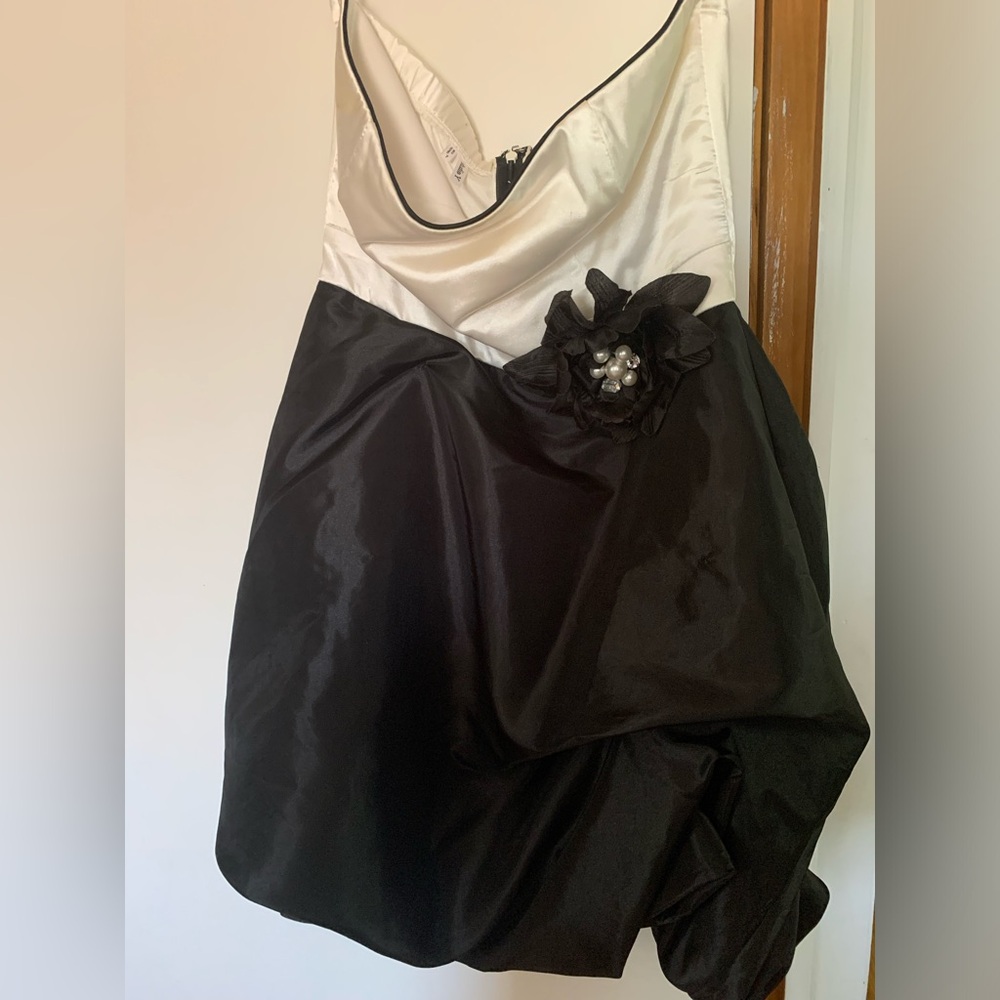 Sexy Strapless Studio Y formal gown